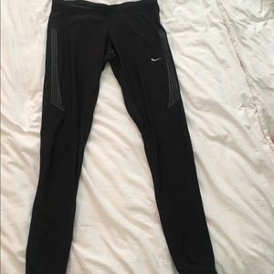 Nike Pro Dri-Fit Mid-Rise Leggings